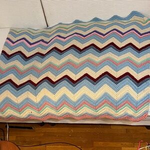 Vintage 1980s Colorful Chevron Knit Blanket
